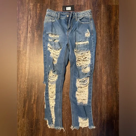 Fashionnova boyfriend jeans - Picture 3 of 8